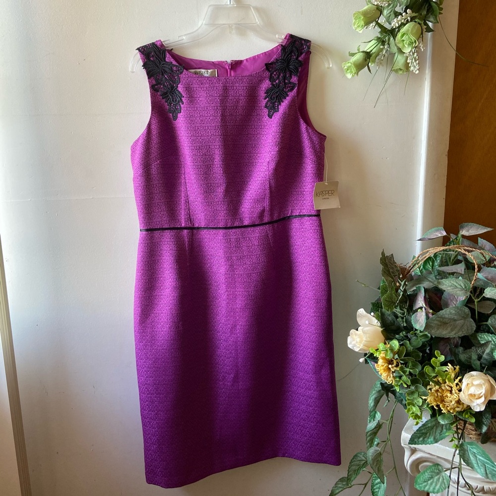 Kasper Classic Sheath Dress Sleeveless.